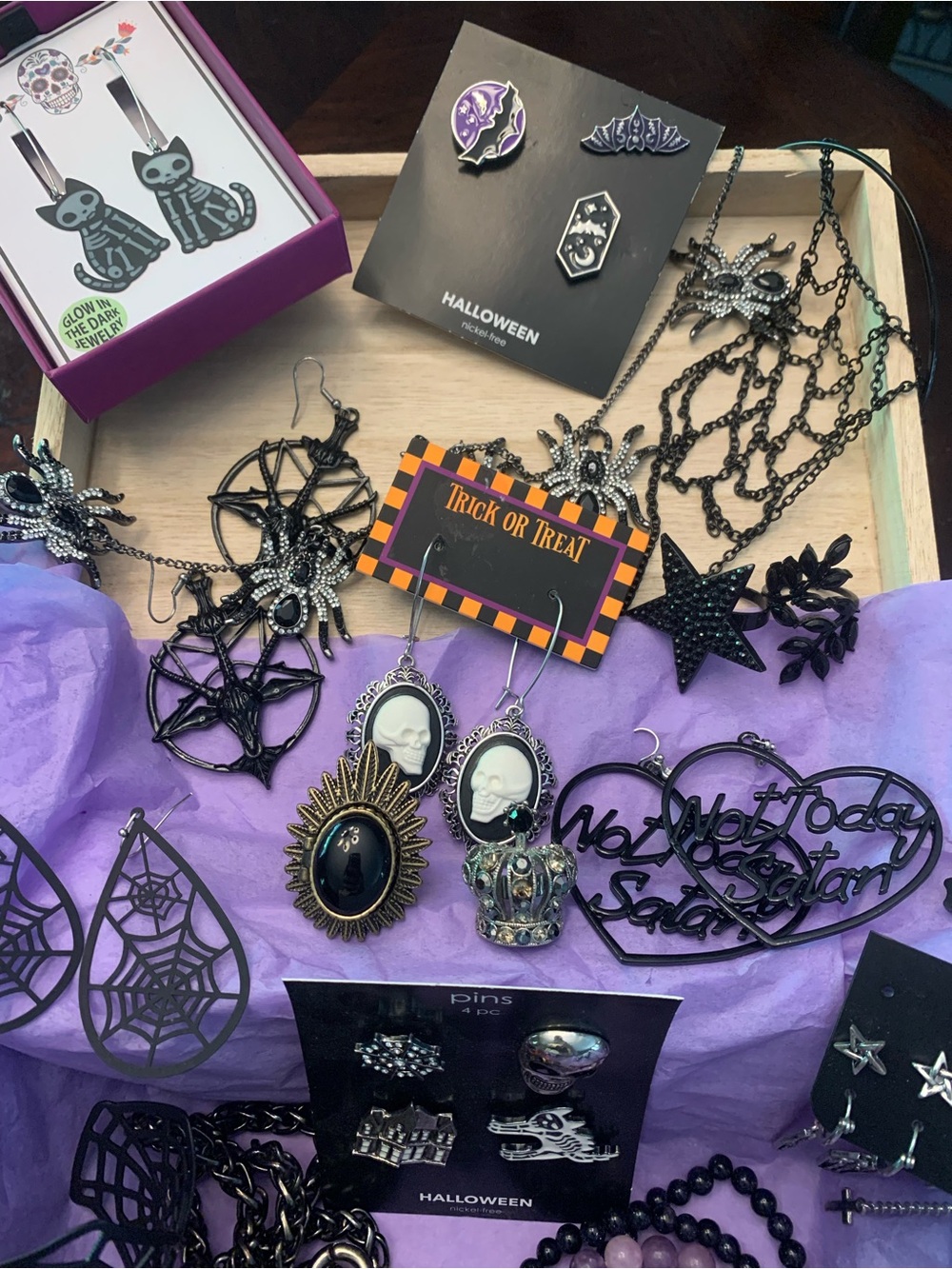 Halloween Gothic Jewelry Lot - Picture 3 of 6